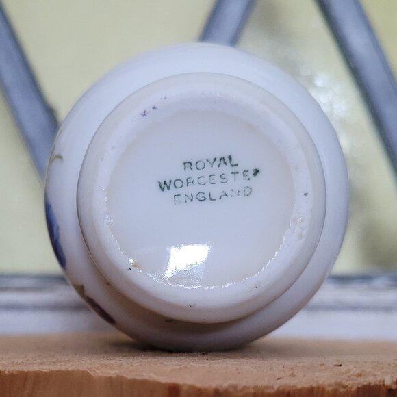 Vintage Porcelain Egg Coddler Royal Worcester Floral Design - Picture 11 of 11